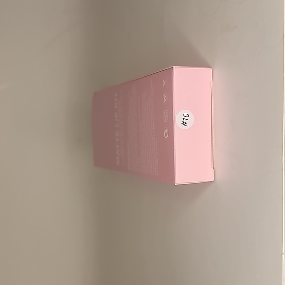 Pink-U-Lush Matte Lip Kit, Lipstick and Lip Liner. #10 - Picture 4 of 8